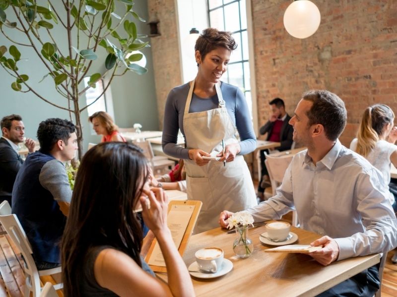 İstanbul’da Benzersiz Bir Deneyim: Canlı Müzik ve Boğaz Manzaralı Mekanlar