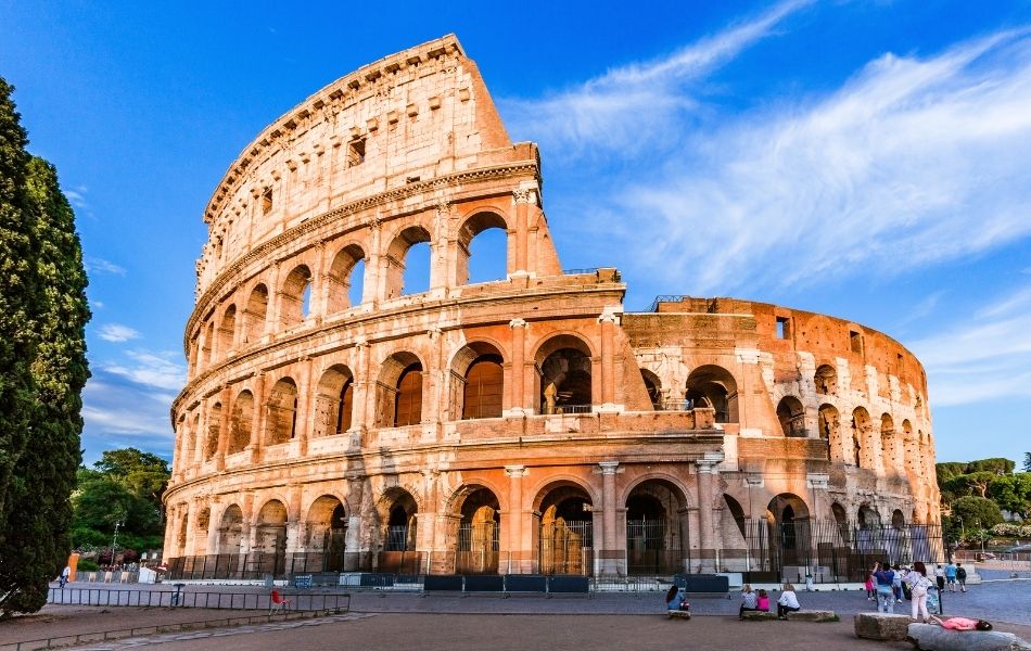 Otobüsle Avrupa Turu: Keşfetmenin Konforlu Yolu